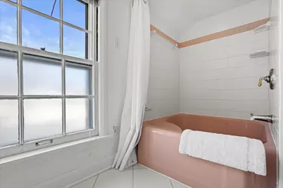 4776 N Hollywood Ave, Whitefish Bay, WI 53211 - Photo 11