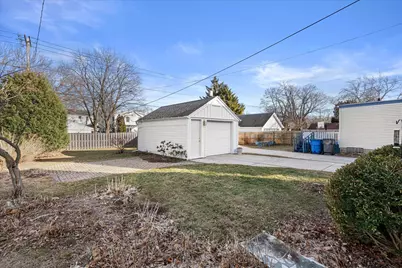 4776 N Hollywood Ave, Whitefish Bay, WI 53211 - Photo 27