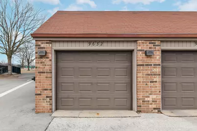 9632 W Bradley Rd, Milwaukee, WI 53224 - Photo 23