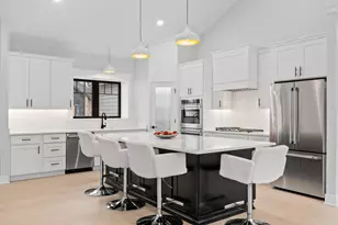 1620 Prestwick Dr, Geneva, WI 53147 - Photo 9