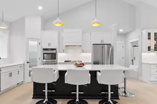 1620 Prestwick Dr, Geneva, WI 53147 - Photo 7