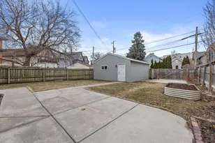 2013 N Booth St, Milwaukee, WI 53212 - Photo 33