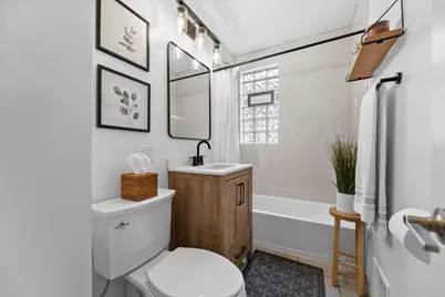 2013 N Booth St, Milwaukee, WI 53212 - Photo 17