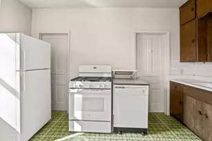 N89W16081 Main St, Menomonee Falls, WI 53051 - Photo 19