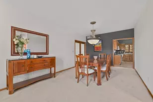 14220 W North Oak Blvd, New Berlin, WI 53151 - Photo 9