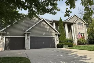 14220 W North Oak Blvd, New Berlin, WI 53151 - Photo 35