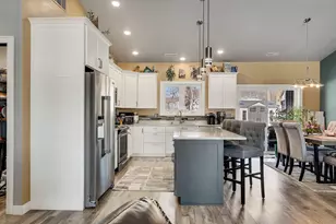 812 Bridle Ln, La Crescent, MN 55947 - Photo 11