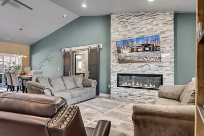 812  Bridle Ln, La Crescent, MN 55947 - Photo 5