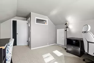 631 S 32nd St, Manitowoc, WI 54220 - Photo 25