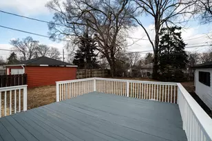 8600 W Crossfield Ave, Milwaukee, WI 53225 - Photo 29