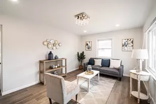 8600 W Crossfield Ave, Milwaukee, WI 53225 - Photo 11