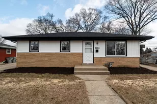 8600 W Crossfield Ave, Milwaukee, WI 53225 - Photo 1
