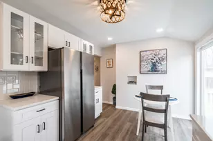 8600 W Crossfield Ave, Milwaukee, WI 53225 - Photo 5