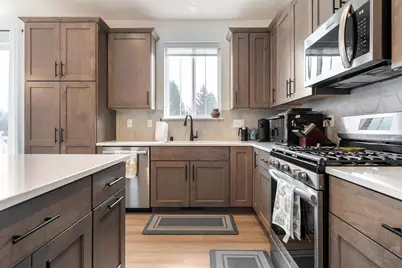 N174W20632  Laurel Springs Cir, Jackson, WI 53037 - Photo 13