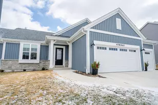 N174W20632 Laurel Springs Cir, Jackson, WI 53037 - Photo 5