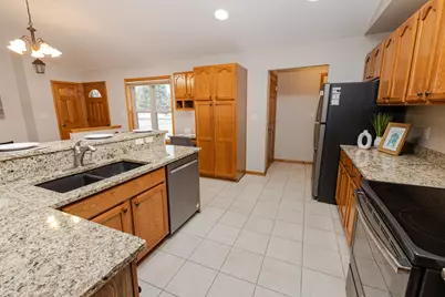 8422  Virginia Cir, Racine, WI 53185 - Photo 21