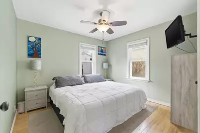 7637  Eagle St, Wauwatosa, WI 53213 - Photo 9