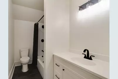 1230  Johnson St, La Crosse, WI 54601 - Photo 17