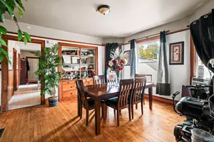 1712 E Park Pl, Milwaukee, WI 53211 - Photo 9