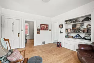 1712 E Park Pl, Milwaukee, WI 53211 - Photo 19