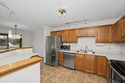 1825  Woodburn Rd #A, Waukesha, WI 53188 - Photo 5