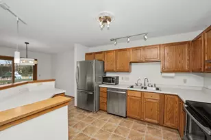 1825 Woodburn Rd, Waukesha, WI 53188 - Photo 5