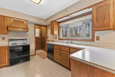 4007 W Southland Dr, Franklin, WI 53132 - Photo 21