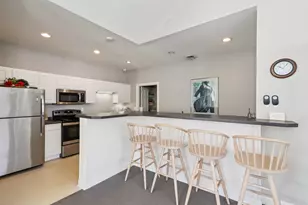 W240N2192 Dorchester Dr, Pewaukee, WI 53072 - Photo 23