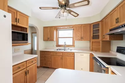 341  5th Ave, Onalaska, WI 54650 - Photo 5