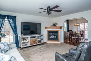 731 Hidden View Ct, Slinger, WI 53086 - Photo 3