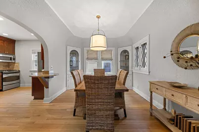 5934 N Kent Ave, Whitefish Bay, WI 53217 - Photo 7