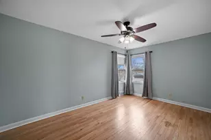 2538 S 75th St, West Allis, WI 53219 - Photo 17