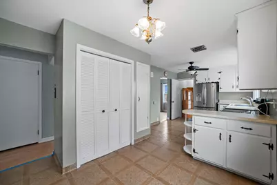 2538 S 75th St, West Allis, WI 53219 - Photo 23