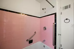 2538 S 75th St, West Allis, WI 53219 - Photo 11