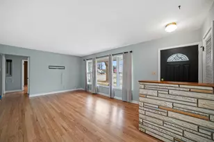 2538 S 75th St, West Allis, WI 53219 - Photo 3