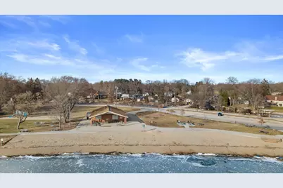 S67W18711  Emerald Dr, Muskego, WI 53150 - Photo 11