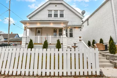 2523 W Maple St #2525, Milwaukee, WI 53204 - Photo 3