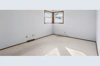 4815  70th St, Kenosha, WI 53142 - Photo 29