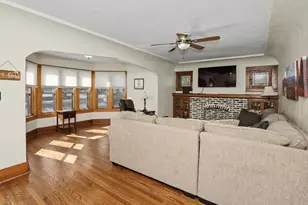 363 Delafield St, Waukesha, WI 53188 - Photo 9