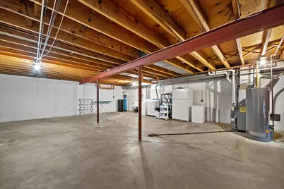 2509  Algoma Ter, Waukesha, WI 53188 - Photo 21