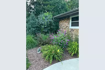 2509  Algoma Ter, Waukesha, WI 53188 - Photo 27