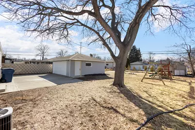 3669 S 79th St, Milwaukee, WI 53220 - Photo 19