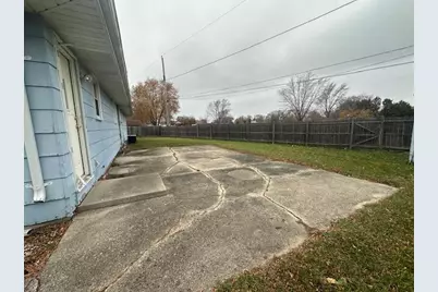 3201  96th St, Sturtevant, WI 53177 - Photo 9