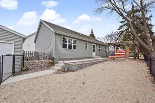 4141 S 90th St, Greenfield, WI 53228 - Photo 27