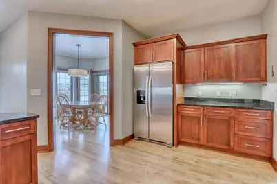 9067 S Cordgrass Cir, Franklin, WI 53132 - Photo 11