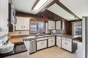 8126 203rd Ave, Bristol, WI 53104 - Photo 15