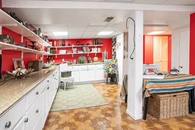 5335 S Sutton Pl, Greenfield, WI 53221 - Photo 33