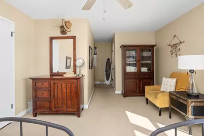 5335 S Sutton Pl, Greenfield, WI 53221 - Photo 29