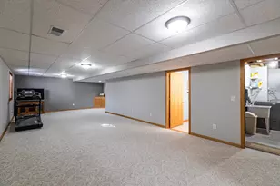 315 Cypress Cir Ln, Holmen, WI 54636 - Photo 21