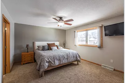 315  Cypress Circle Ln, Holmen, WI 54636 - Photo 13